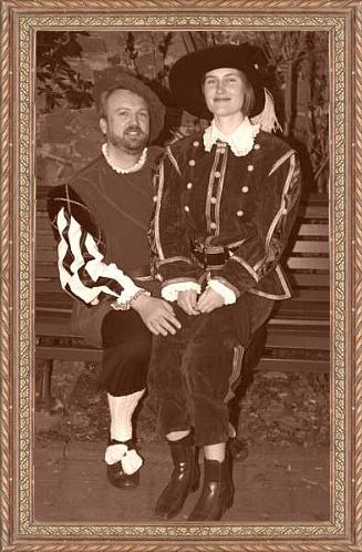 Und damit's eine Doppelhochzeit wird: Cesario, pardon: Viola, und Orsino (Christoph Mohr und Beate Knig)